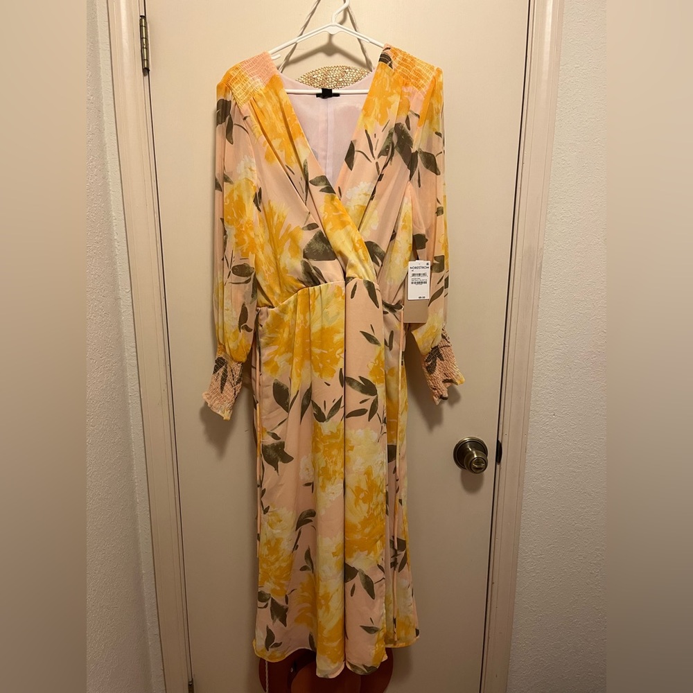 NWT Halogen dress with floral print
